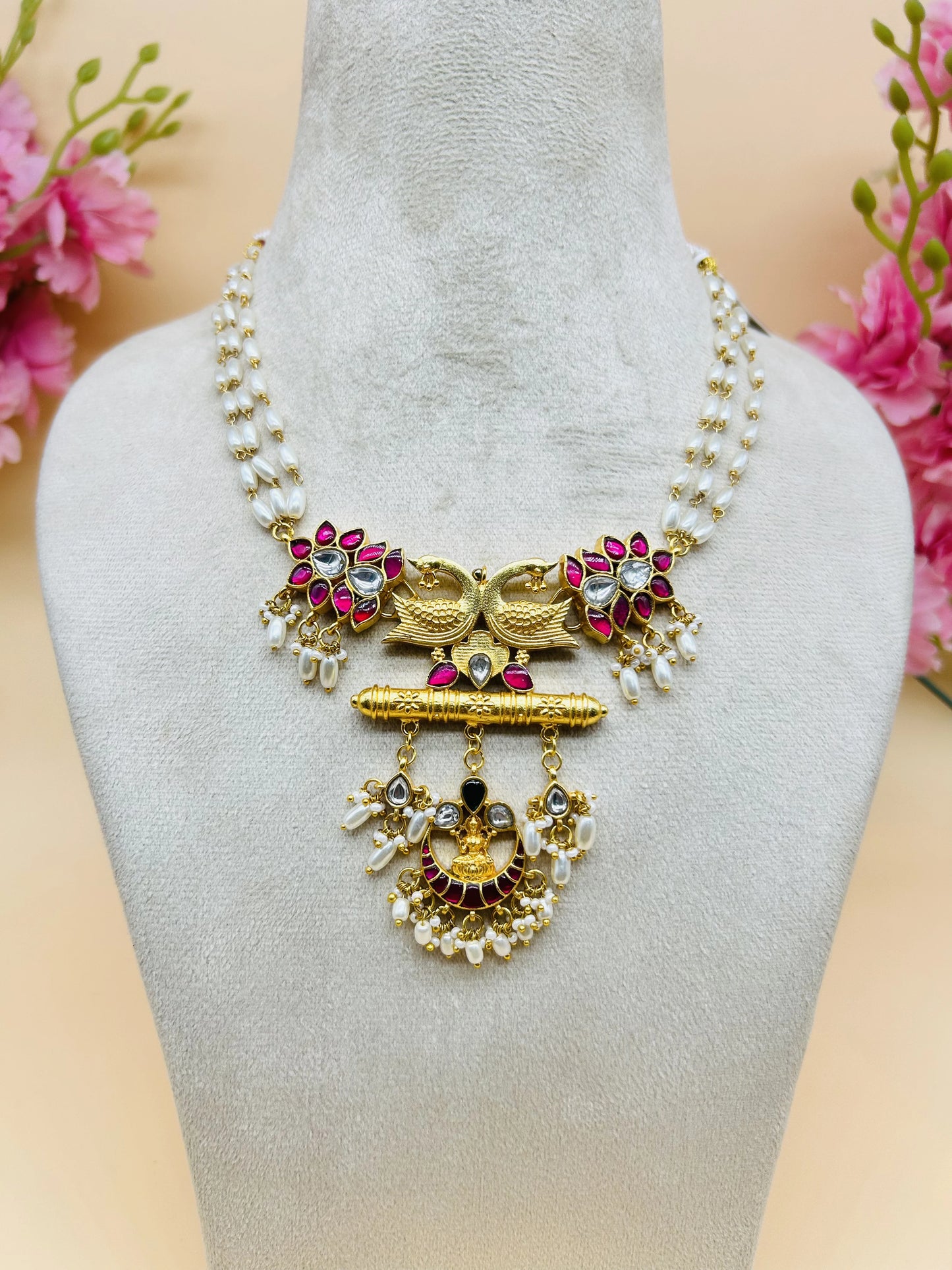 LAXMI KUNDAN NECKLACE SET
