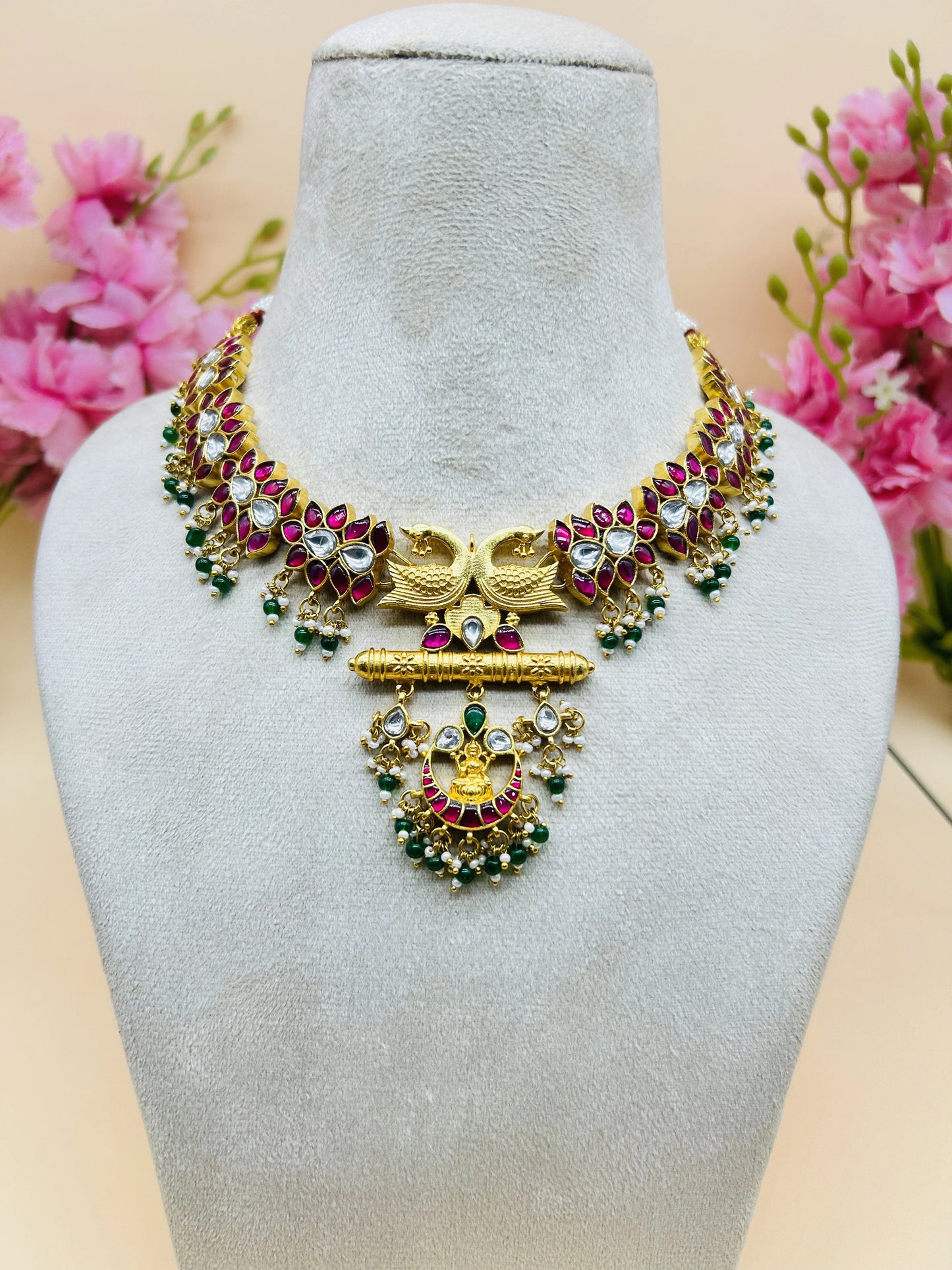 LAXMI KUNDAN NECKLACE SET