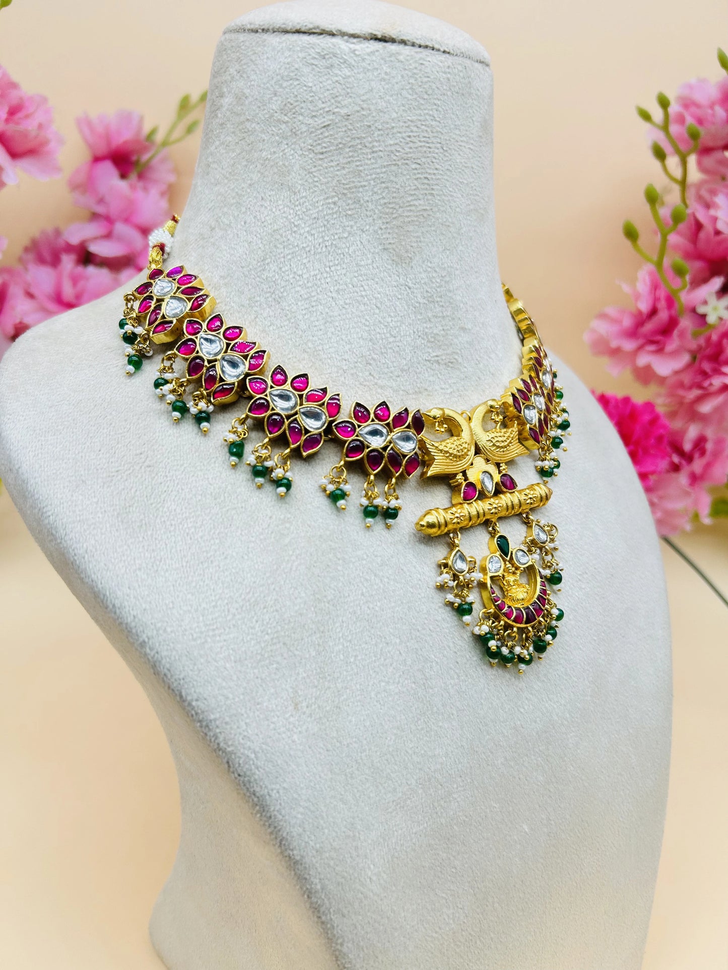 LAXMI KUNDAN NECKLACE SET