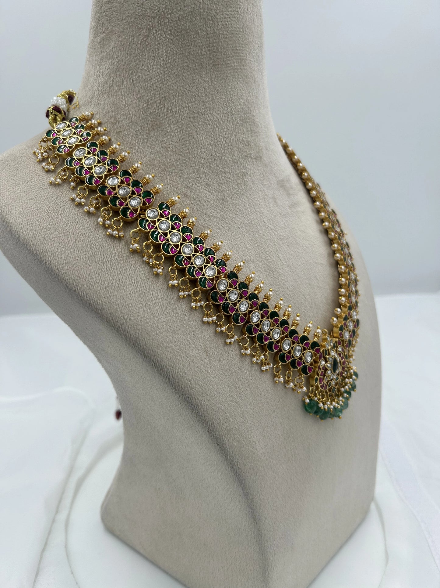 JADAU KUNDAN NECKLACE