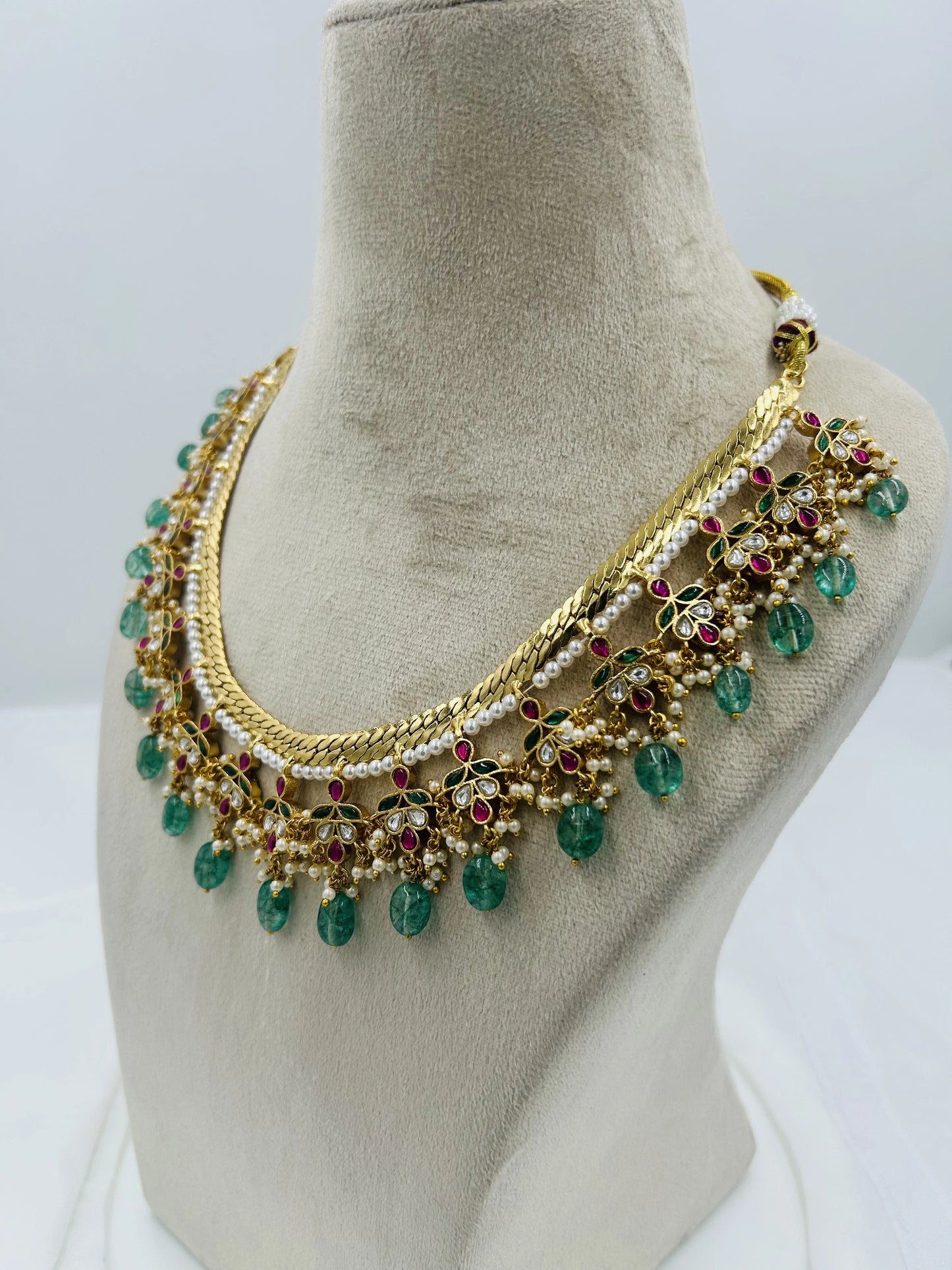JADAU KUNDAN NECKLACE