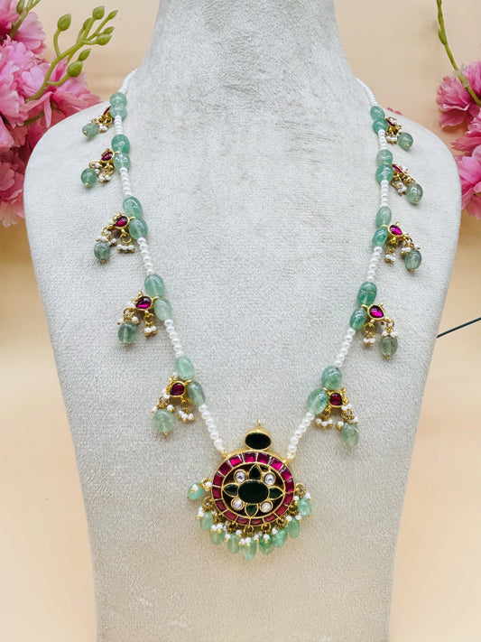 PENDANT KUNDAN NECKLACE