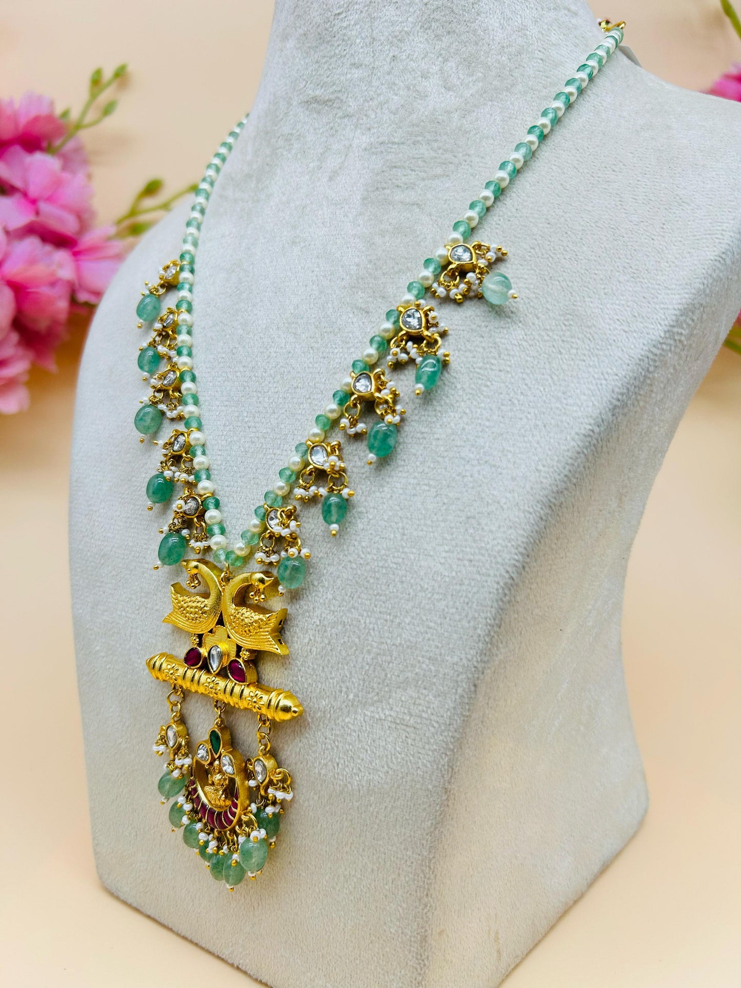 LAXMI KUNDAN NECKLACE SET