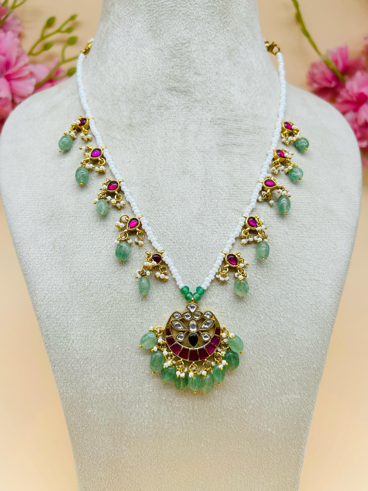 SINGLE LAYER CHAND NECKLACE