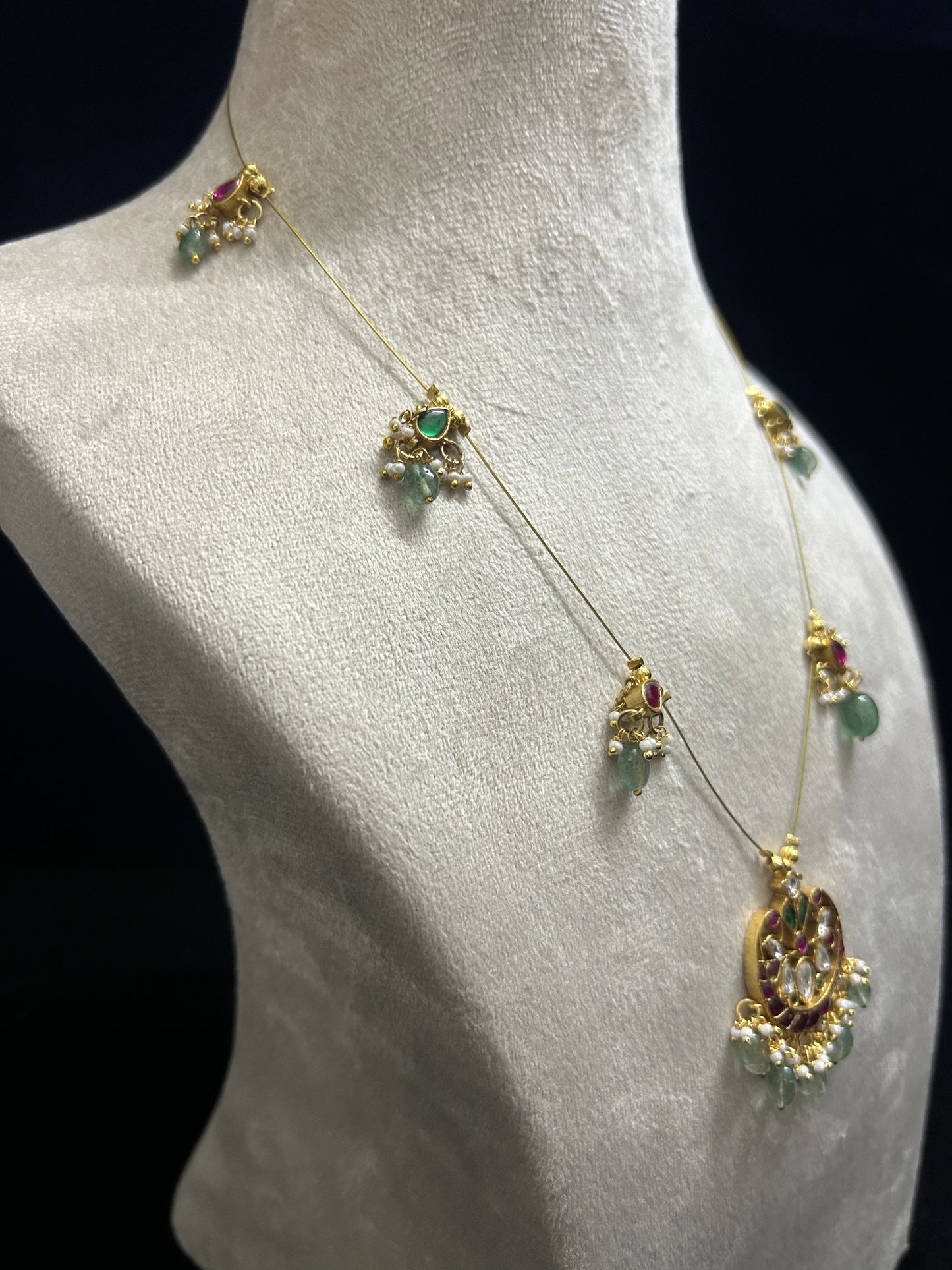 INVISIBLE CHAIN SET