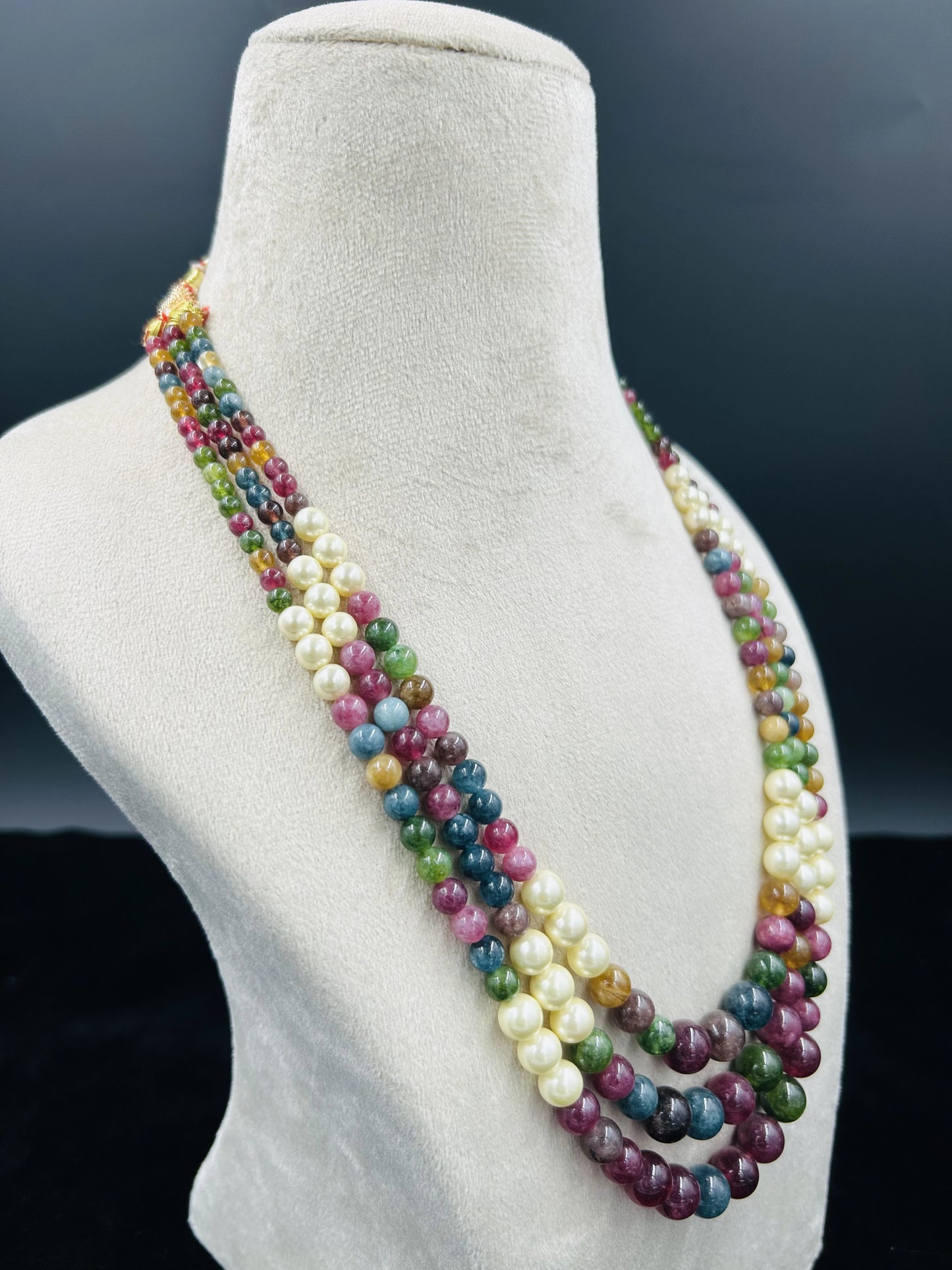 MULTI COLOUR NECKLACE