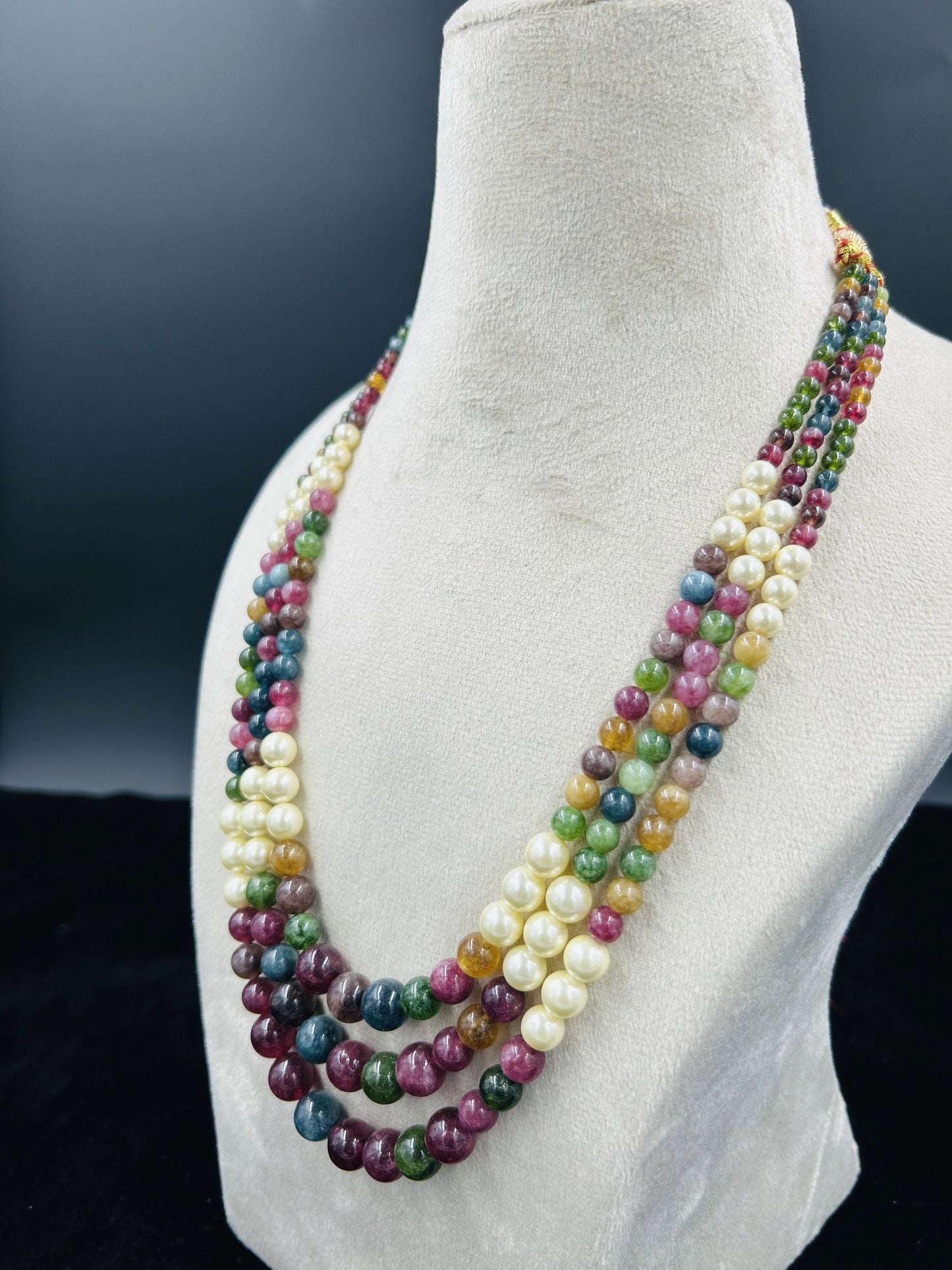 MULTI COLOUR NECKLACE