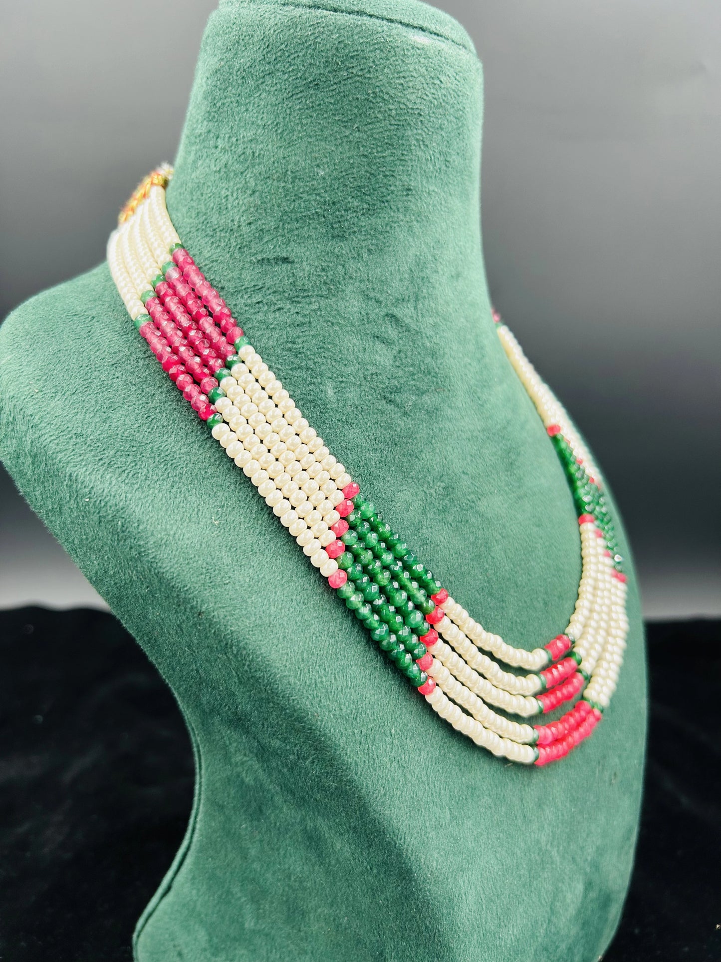 MULTI FIVE COLOUR NECKLACE